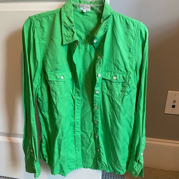 Crown and Ivy bright green beachy button up- small - Picture 1 of 5